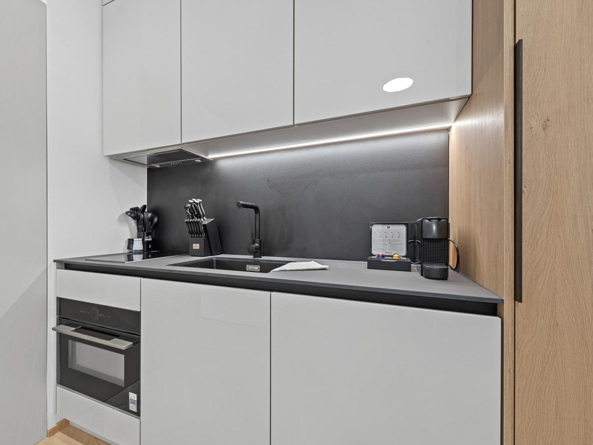 Gt7 Apartments District 9 - Managed By Sky9 Apartments ウィーン エクステリア 写真