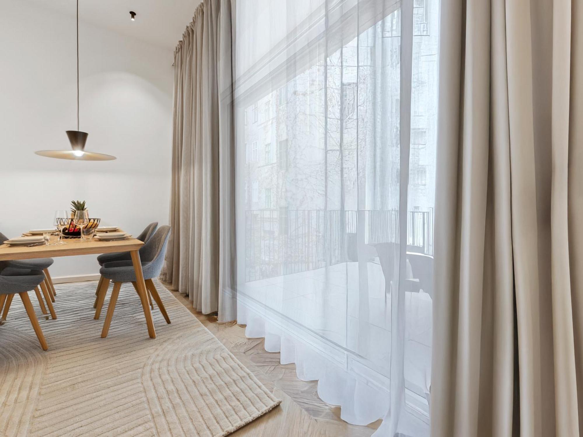 Gt7 Apartments District 9 - Managed By Sky9 Apartments ウィーン エクステリア 写真