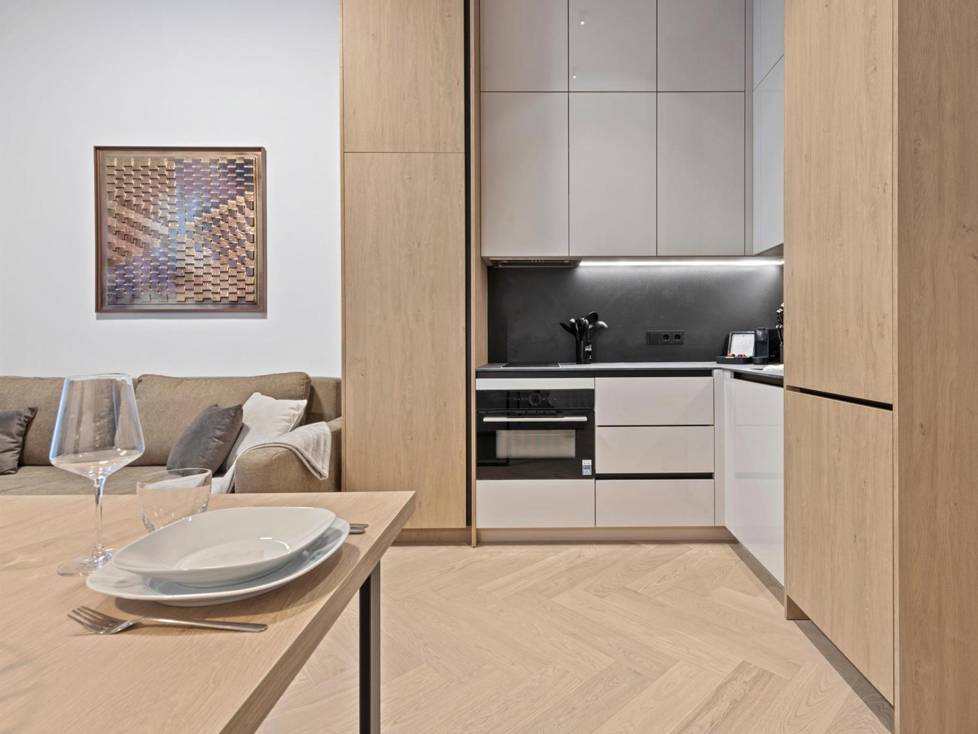 Gt7 Apartments District 9 - Managed By Sky9 Apartments ウィーン エクステリア 写真